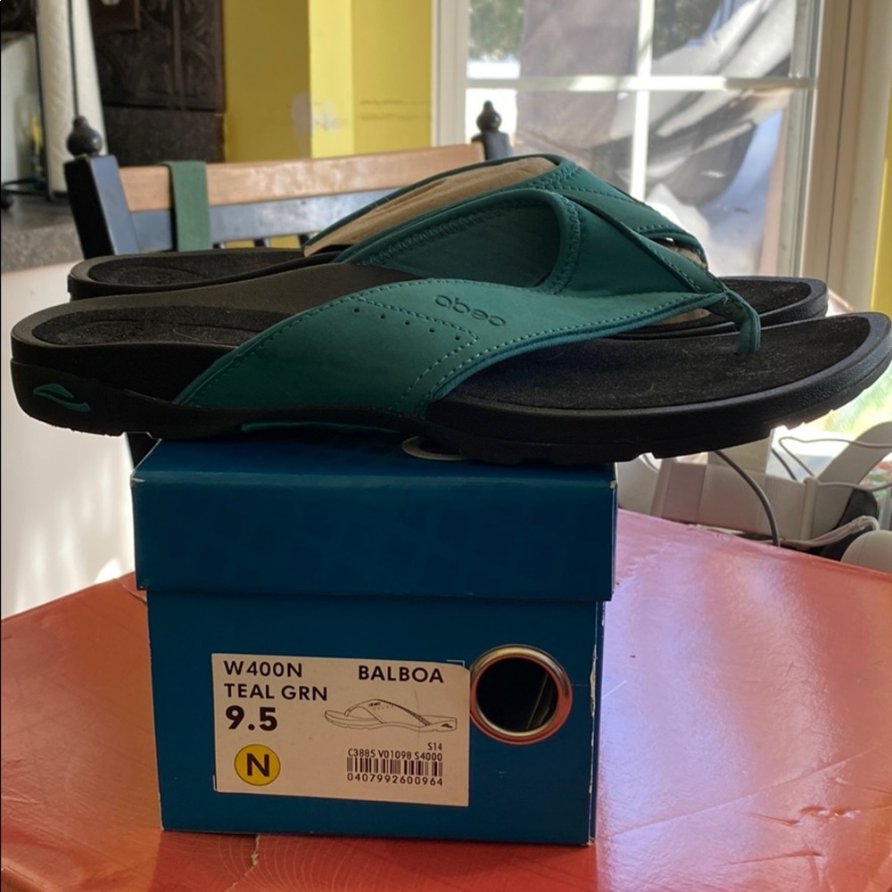 abeo flip flops